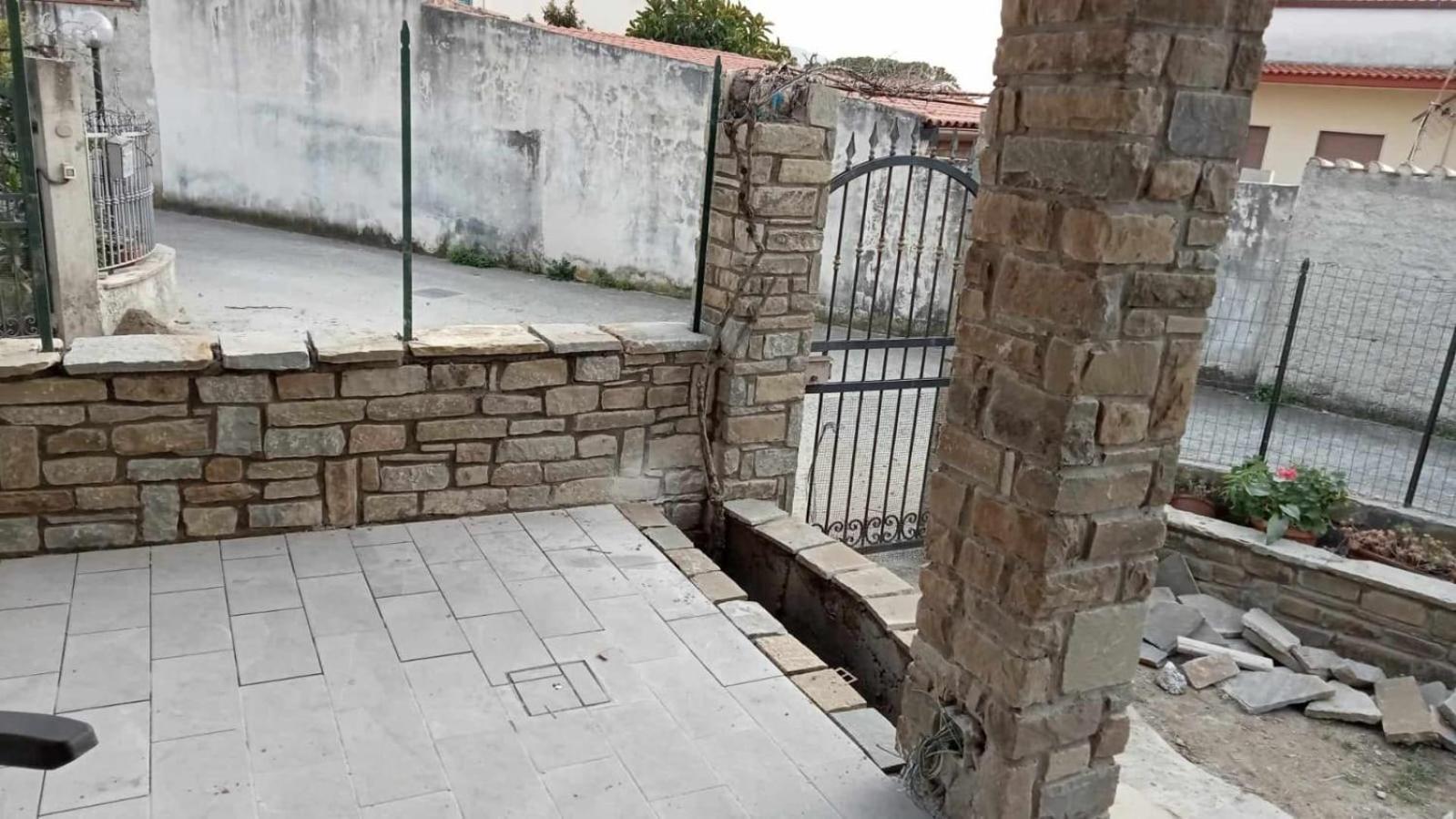 B&B Molly Санта-Мария-ди-Кастеллабате Экстерьер фото